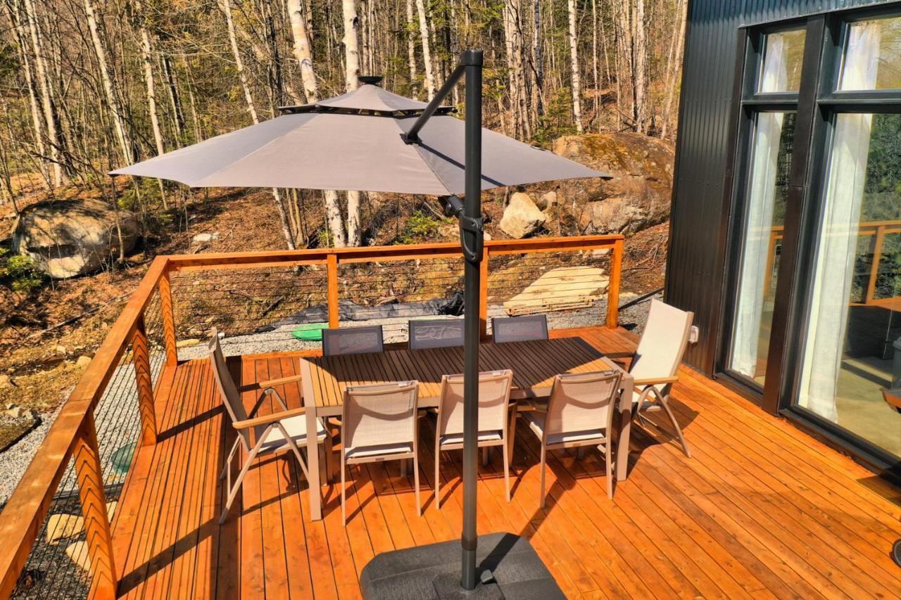 Kallm-Mont-Tremblant Chalet With Hot Tub, Pond & Beach On Private 7Acre Estate Lac-Superieur 外观 照片