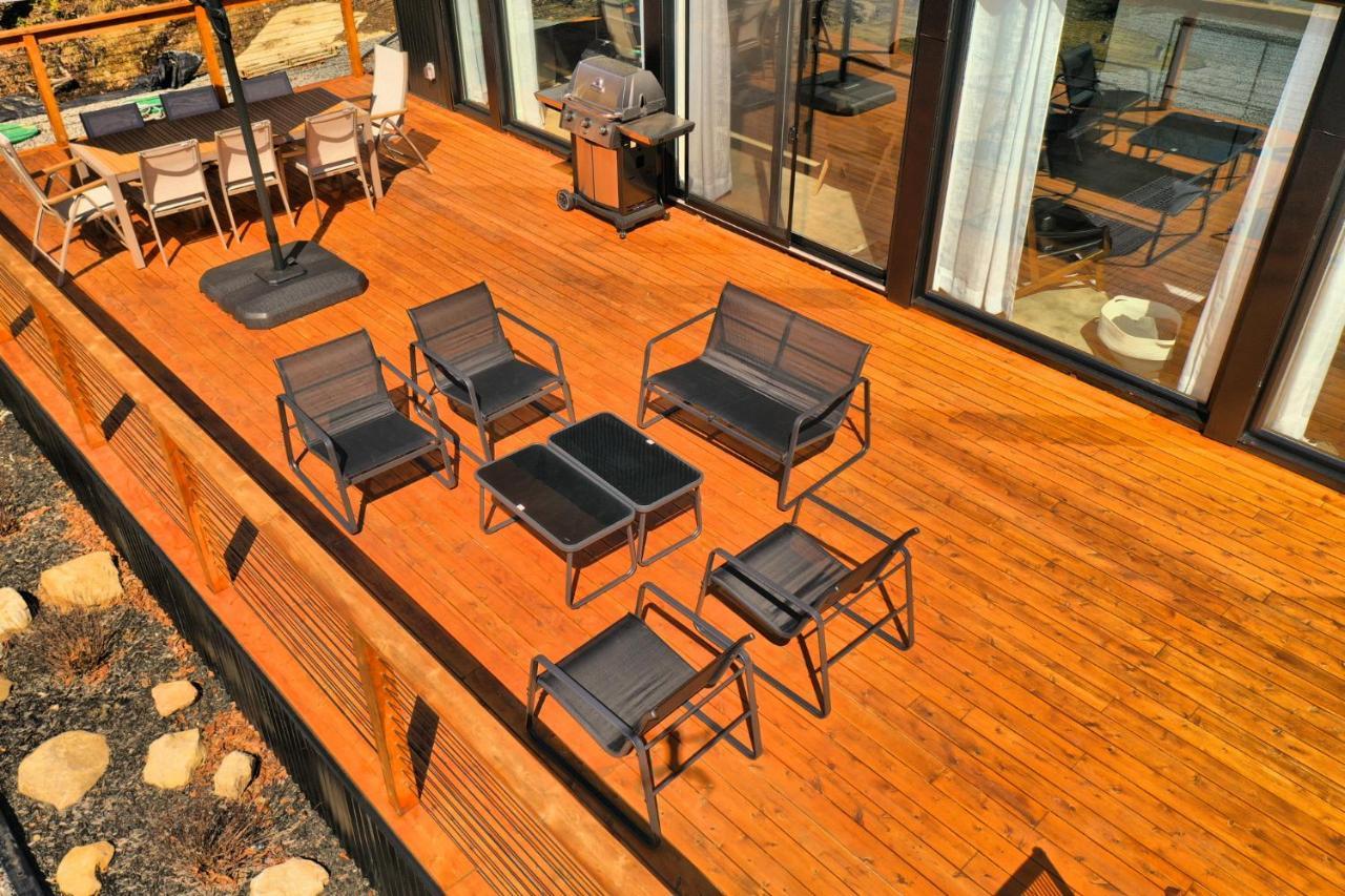 Kallm-Mont-Tremblant Chalet With Hot Tub, Pond & Beach On Private 7Acre Estate Lac-Superieur 外观 照片