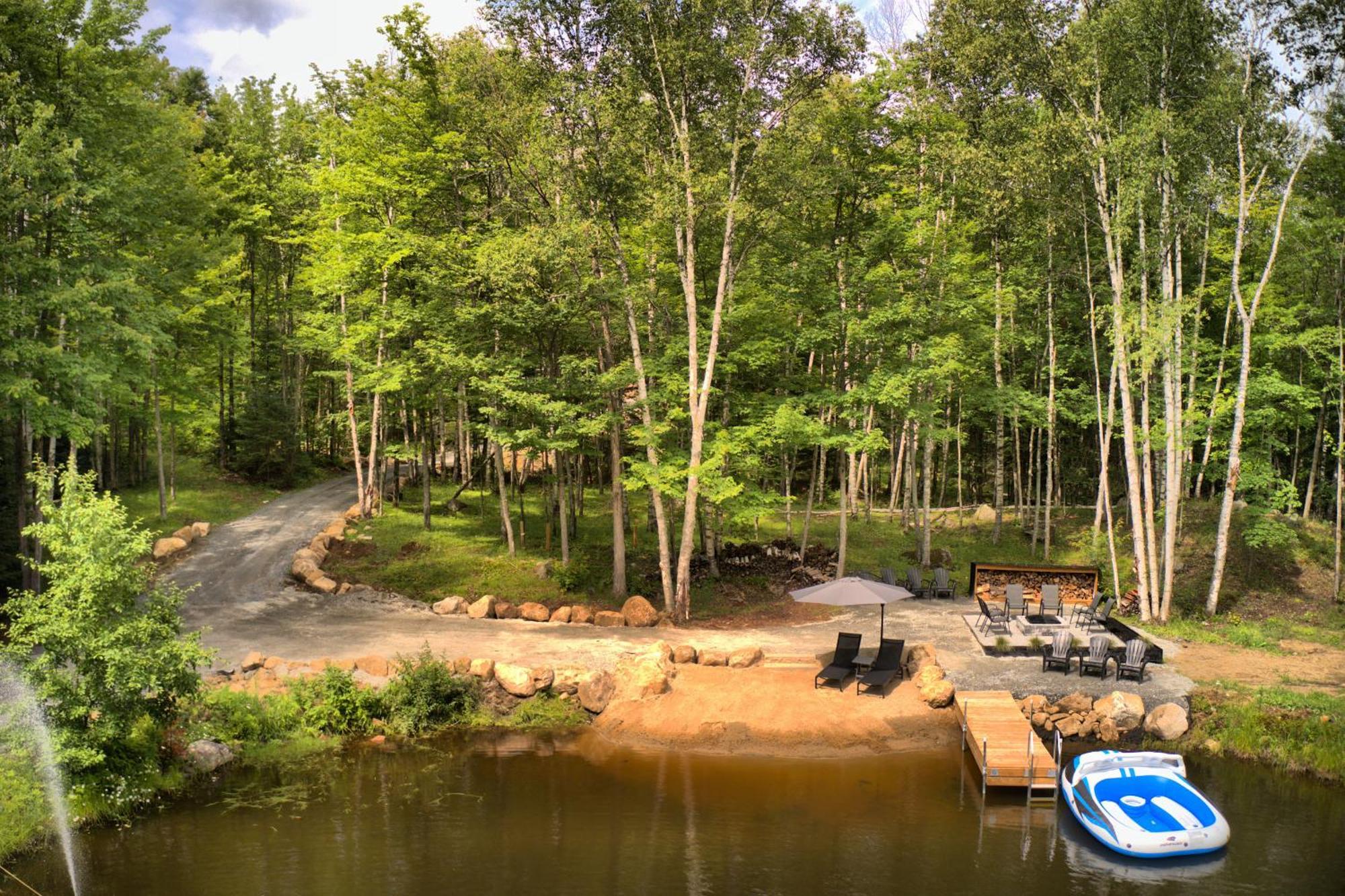 Kallm-Mont-Tremblant Chalet With Hot Tub, Pond & Beach On Private 7Acre Estate Lac-Superieur 外观 照片