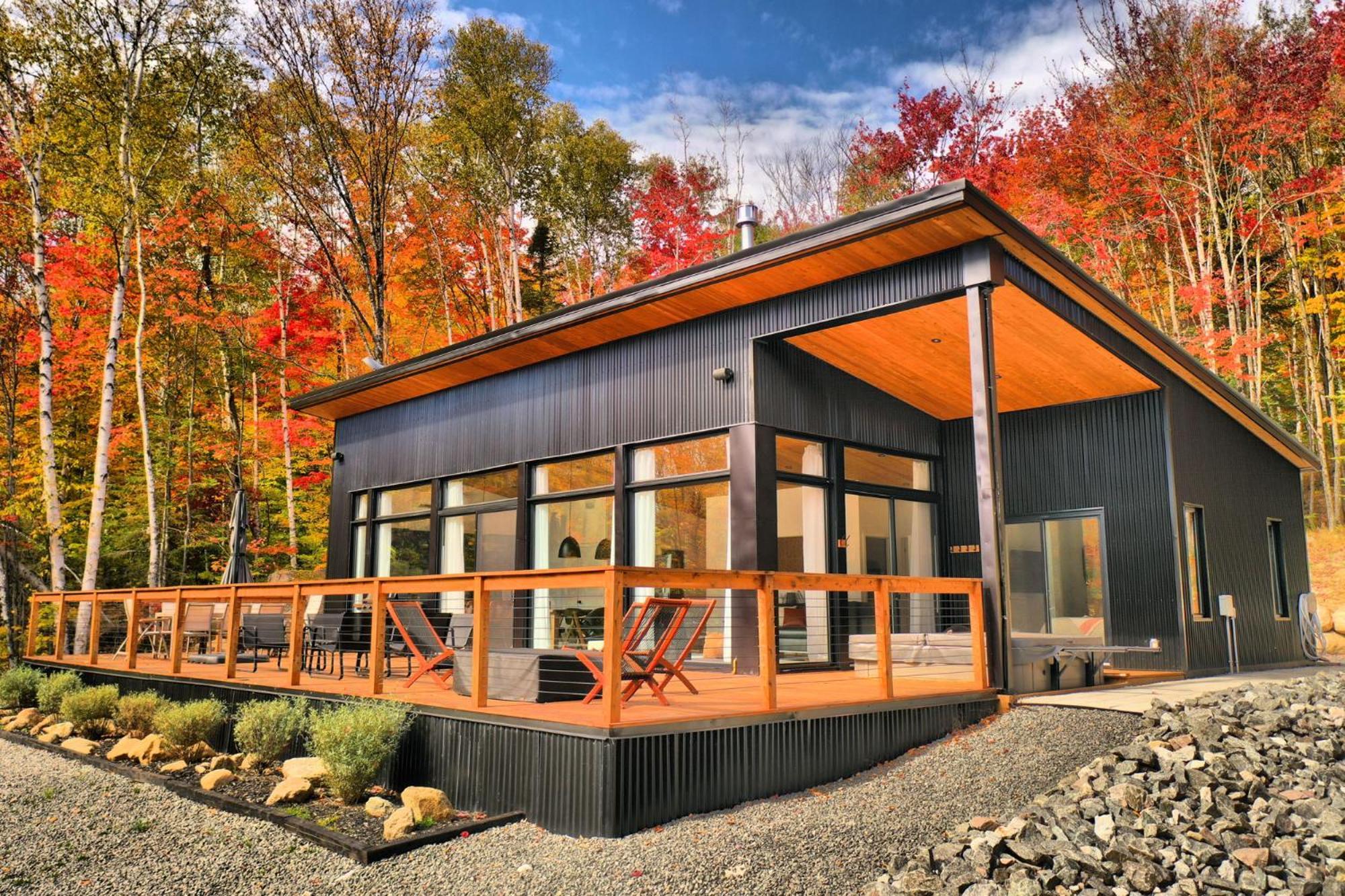 Kallm-Mont-Tremblant Chalet With Hot Tub, Pond & Beach On Private 7Acre Estate Lac-Superieur 外观 照片